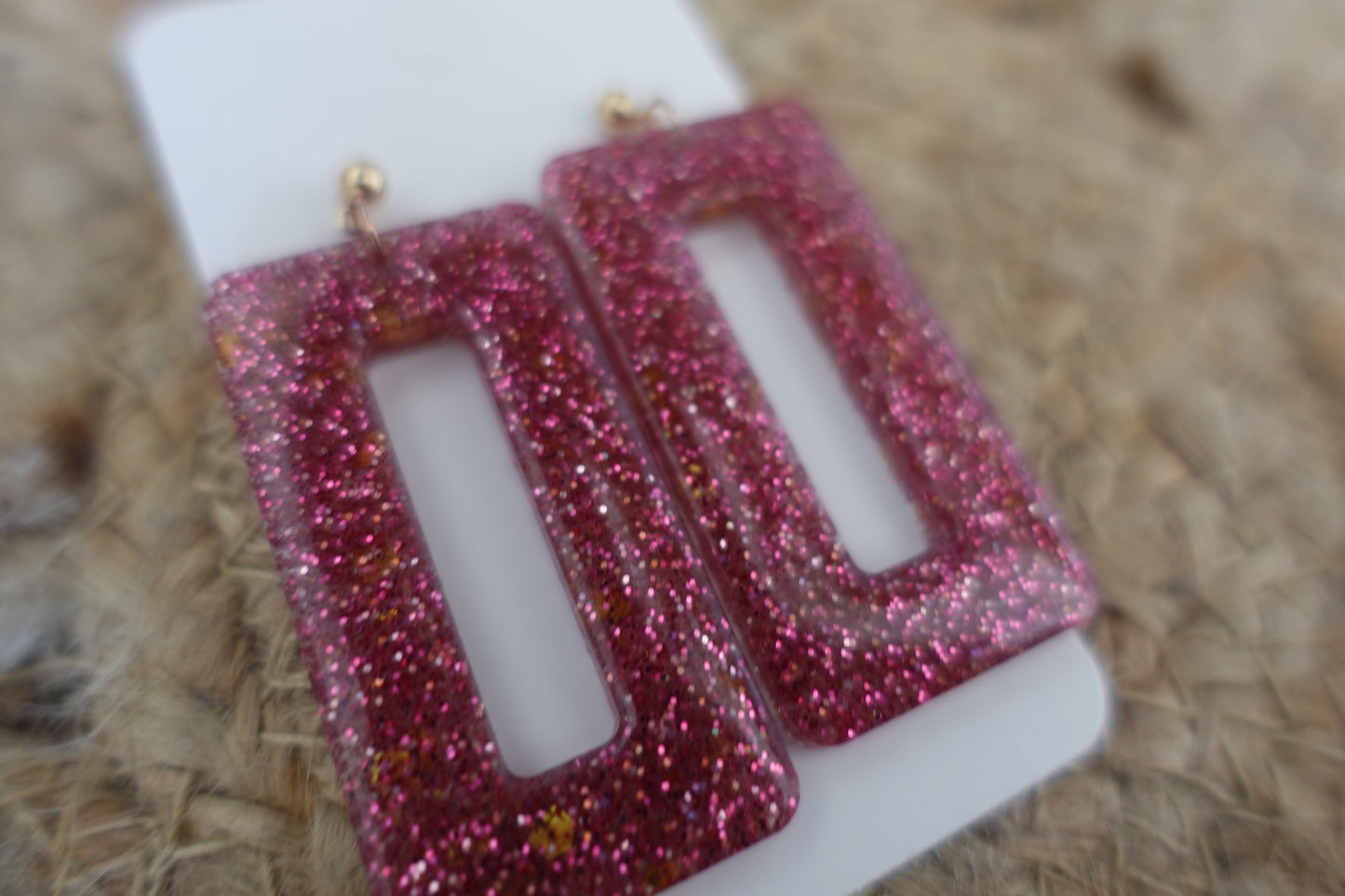 Maroon glitter oorbellen (statement oorbellen)