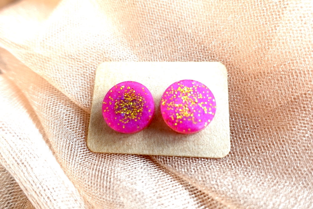 Roze en goud holografische glitter mini oorstekertjes oorbellen SKU 209