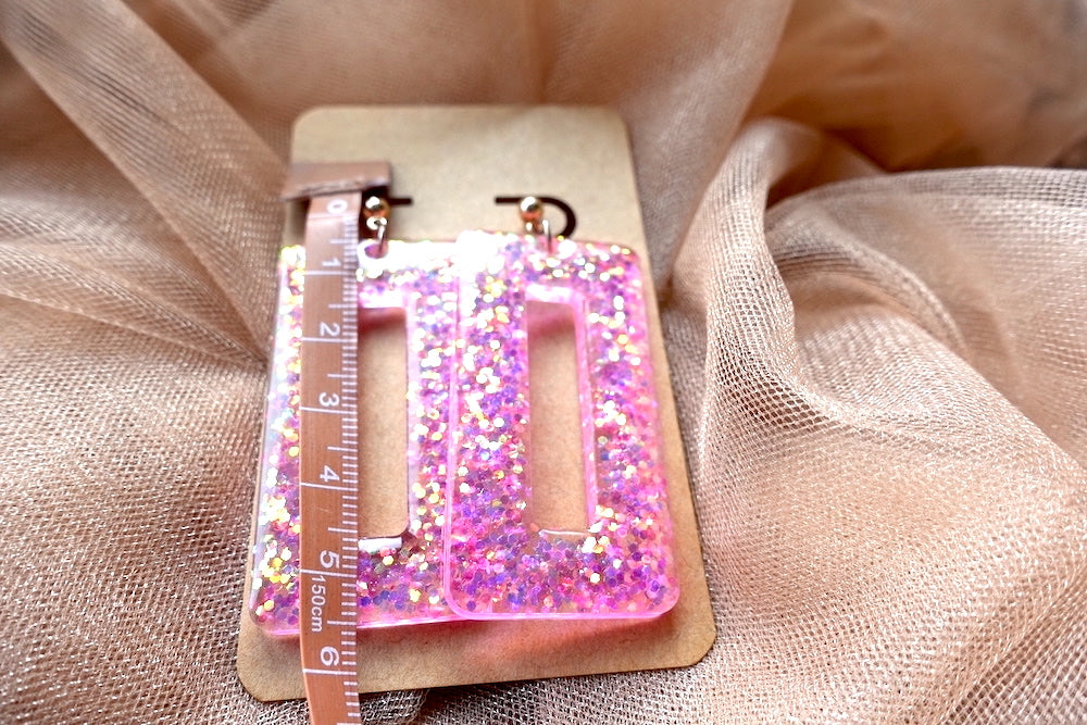 Roze oorbellen glitter rechthoekige oorbel - felgekleurde oorbellen
