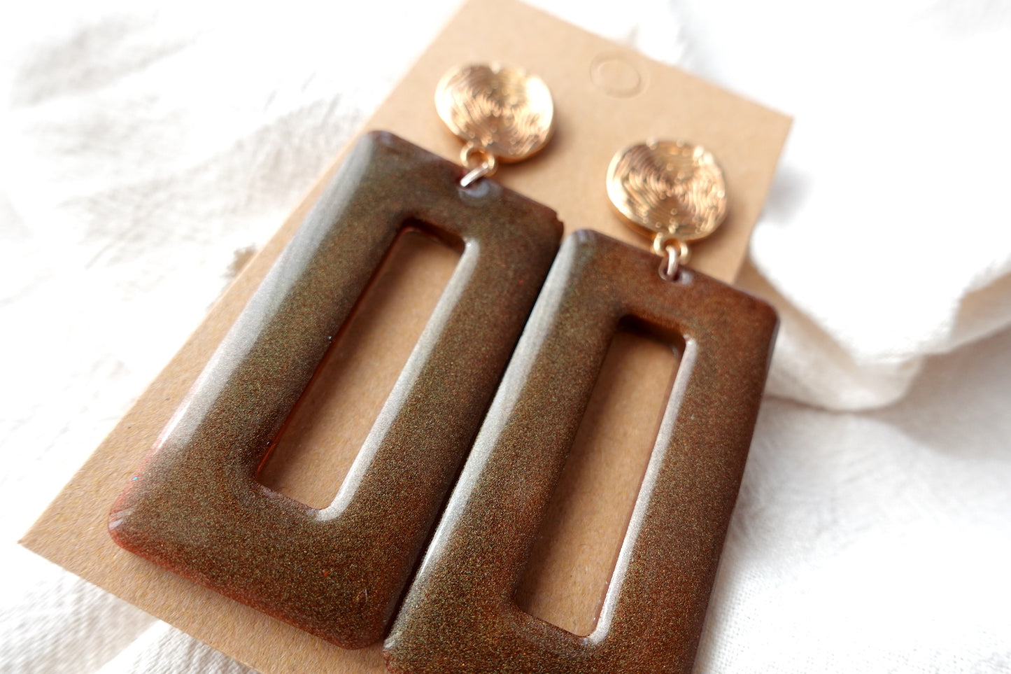 Rechthoekige bruine oorbellen - statement oorbellen