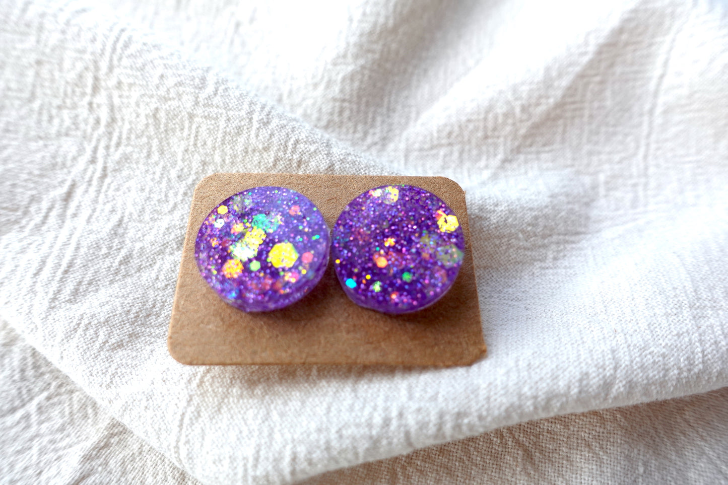 Lila holografische glitter oorbellen studs- statement oorbellen