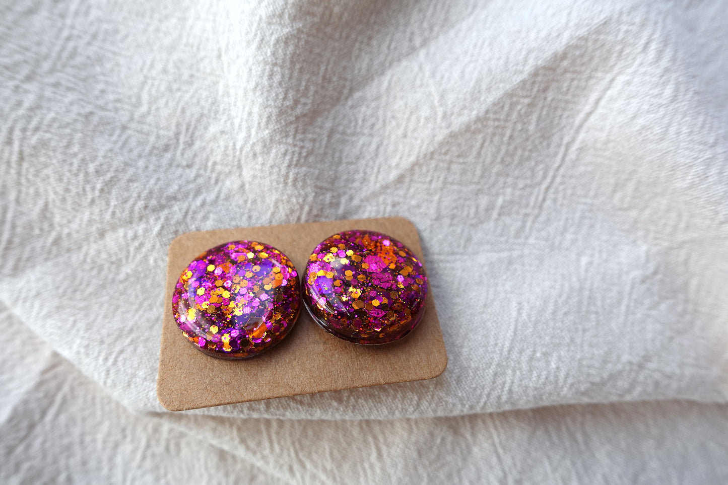 Roze-oranje glitter midi oorstekertjes oorbellen