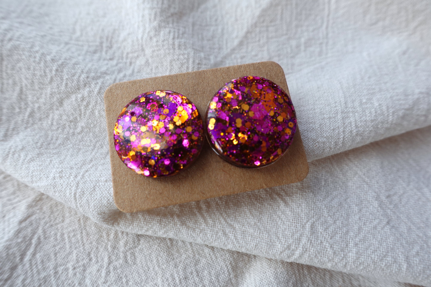 Roze-oranje glitter midi oorstekertjes oorbellen