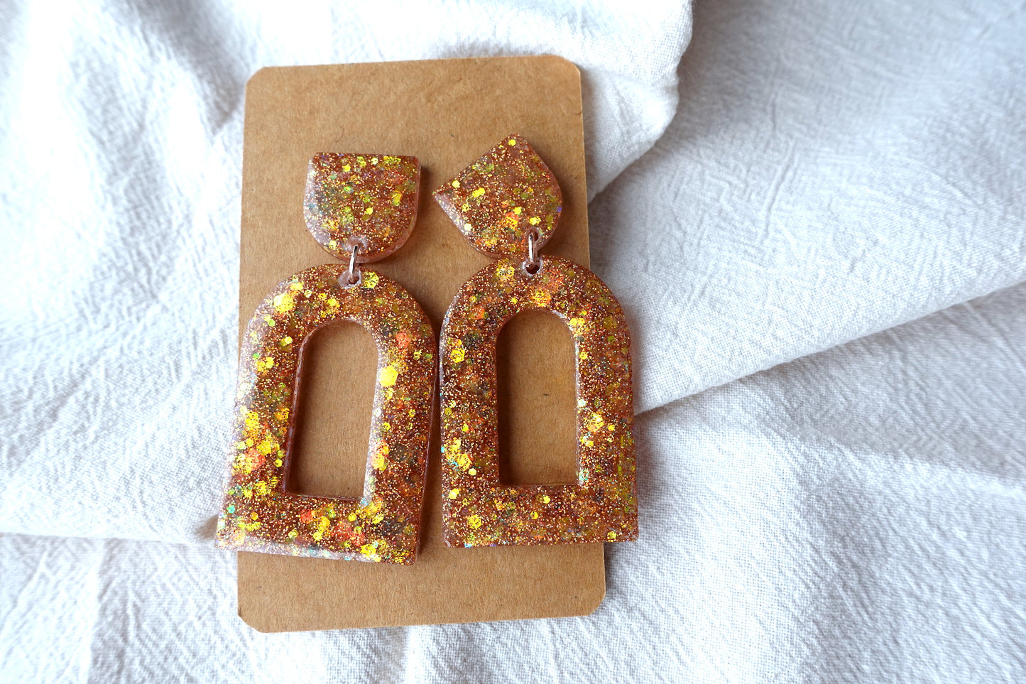 Boog oorbellen warm goud glitter holografische oorbellen - statement oorbellen