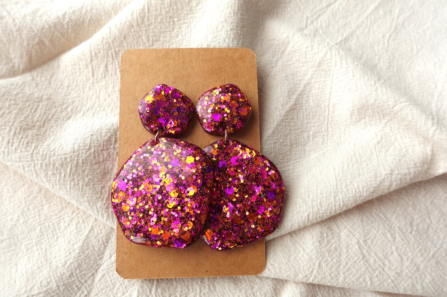 Organische vorm roze-oranje oorbellen glitter oorbellen - statement oorbellen