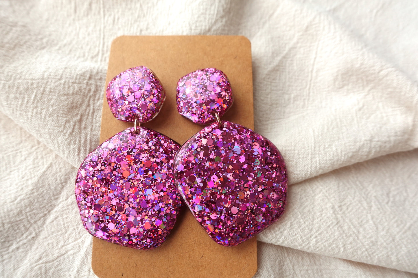 Organische roze holografische oorbellen glitter oorbellen - statement oorbellen