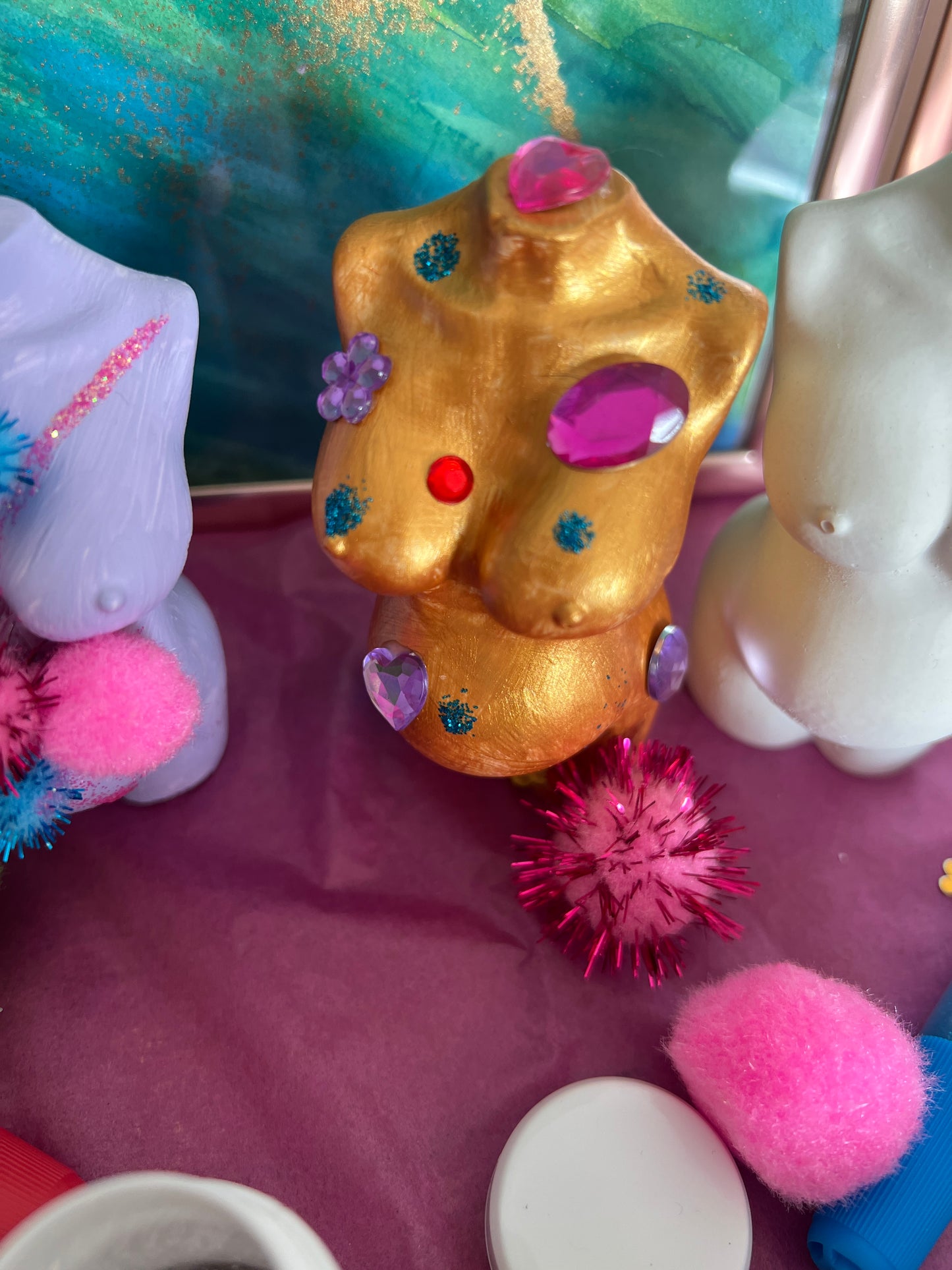 Babyborrel babyshower activiteit: zwangere buiken schilderen en versieren (DIY box)