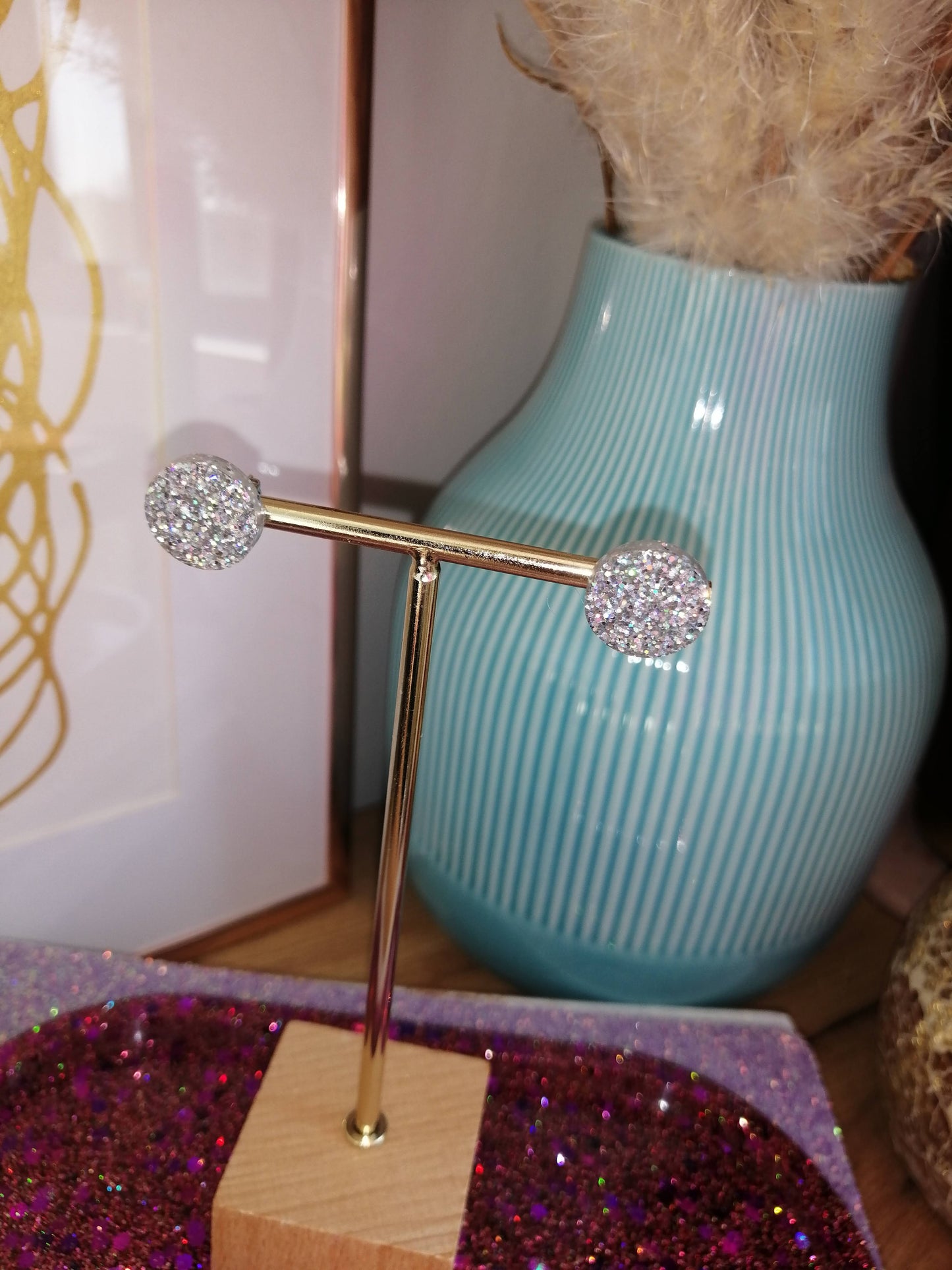 Kleine zilverkleurige holografische oorbellen - zilverkleurige stekertjes