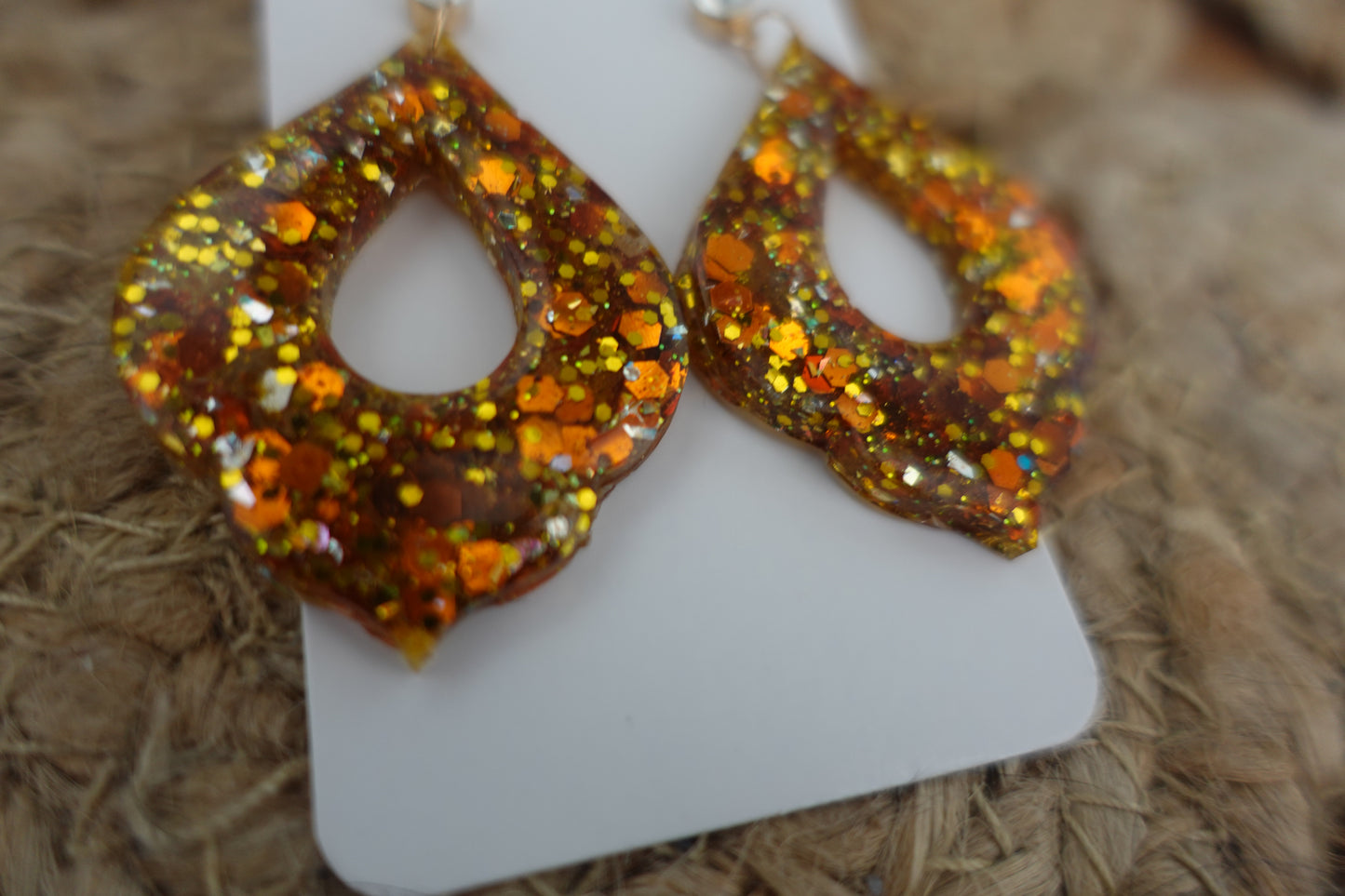 Gouden oorbellen met glitter (statement oorbellen)