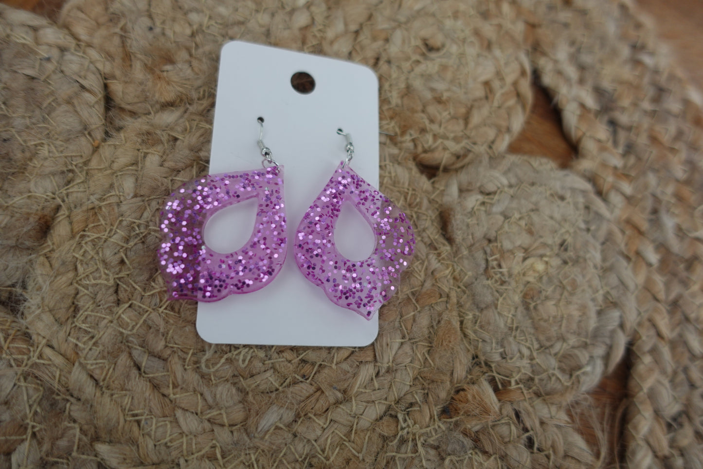 Roze oorbellen met roze glitter (statement oorbellen)