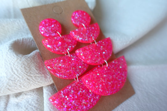 Barbie roze oorbellen met glitter - statement oorbellen