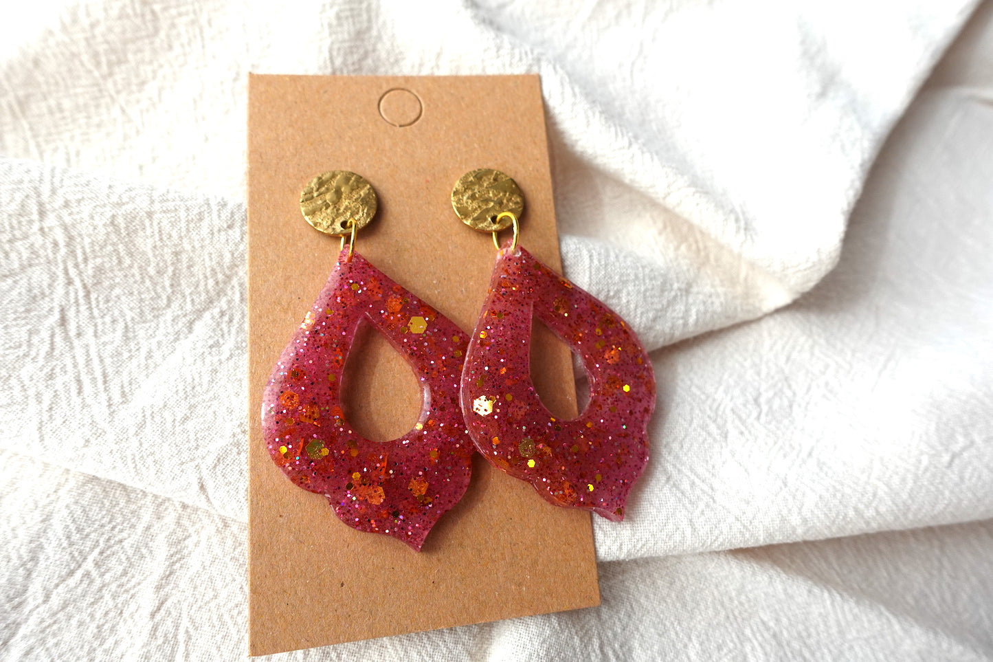 Marokkaanse donut oorbellen maroon met glitter - statement oorbellen