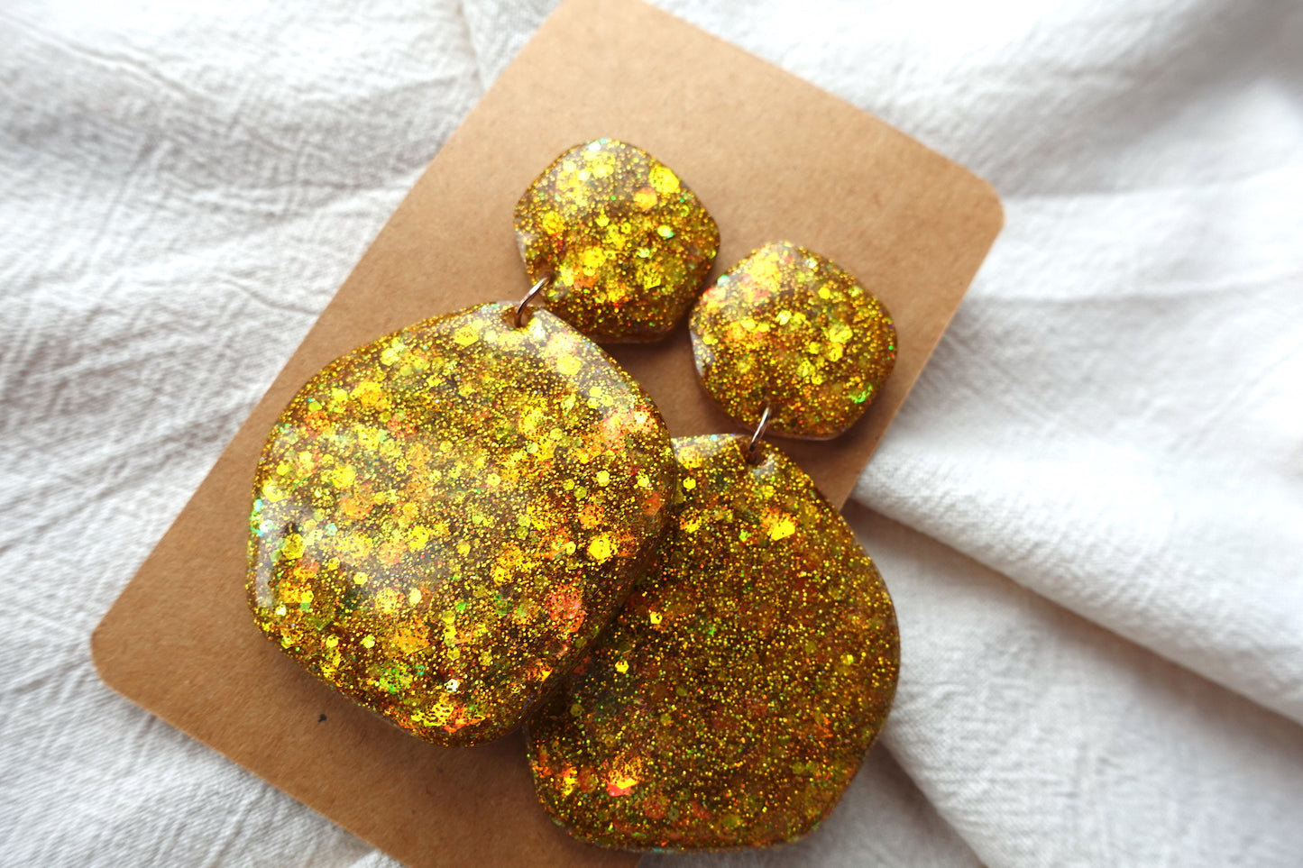 Organische vorm warm gouden holografische oorbellen glitter oorbellen - statement oorbellen