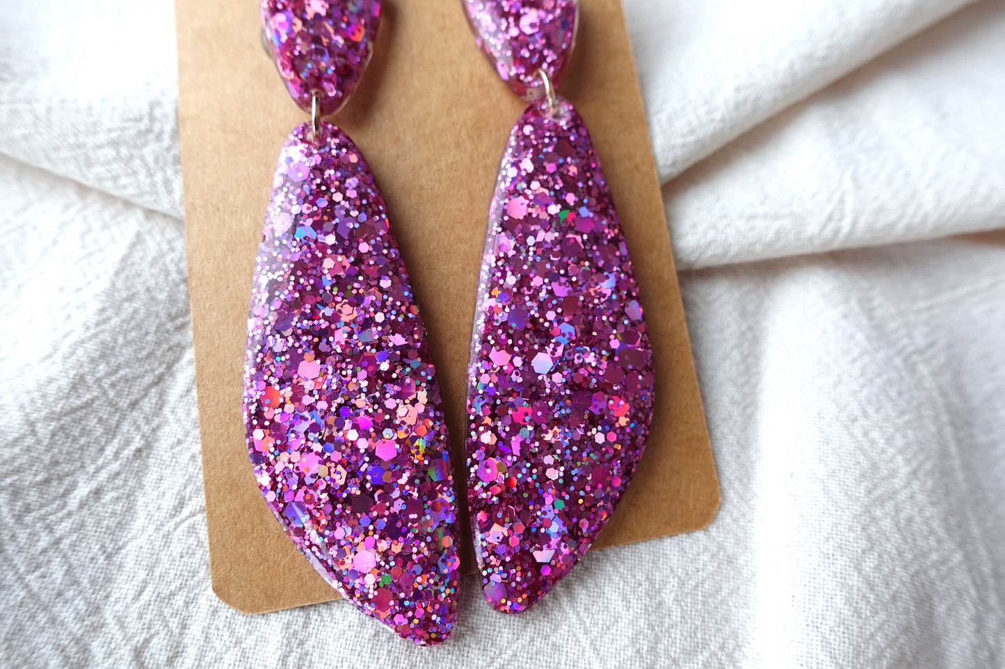 Libelle roze holografische glitter oorbellen - statement oorbellen