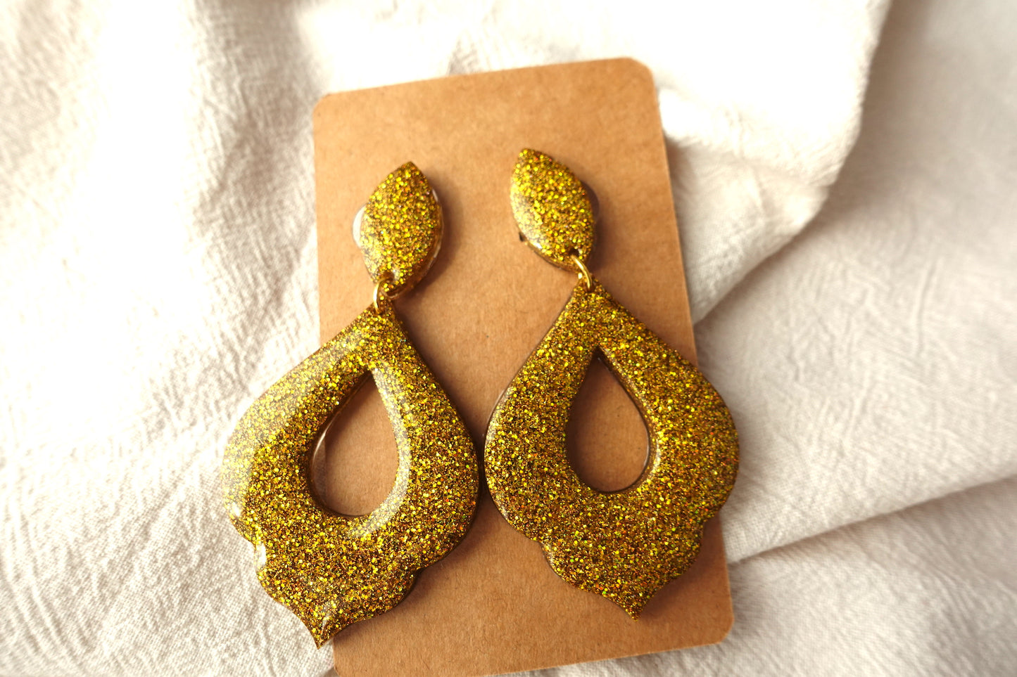 Marokkaanse donut goudkleurige holografische glitter oorbellen - statement oorbellen