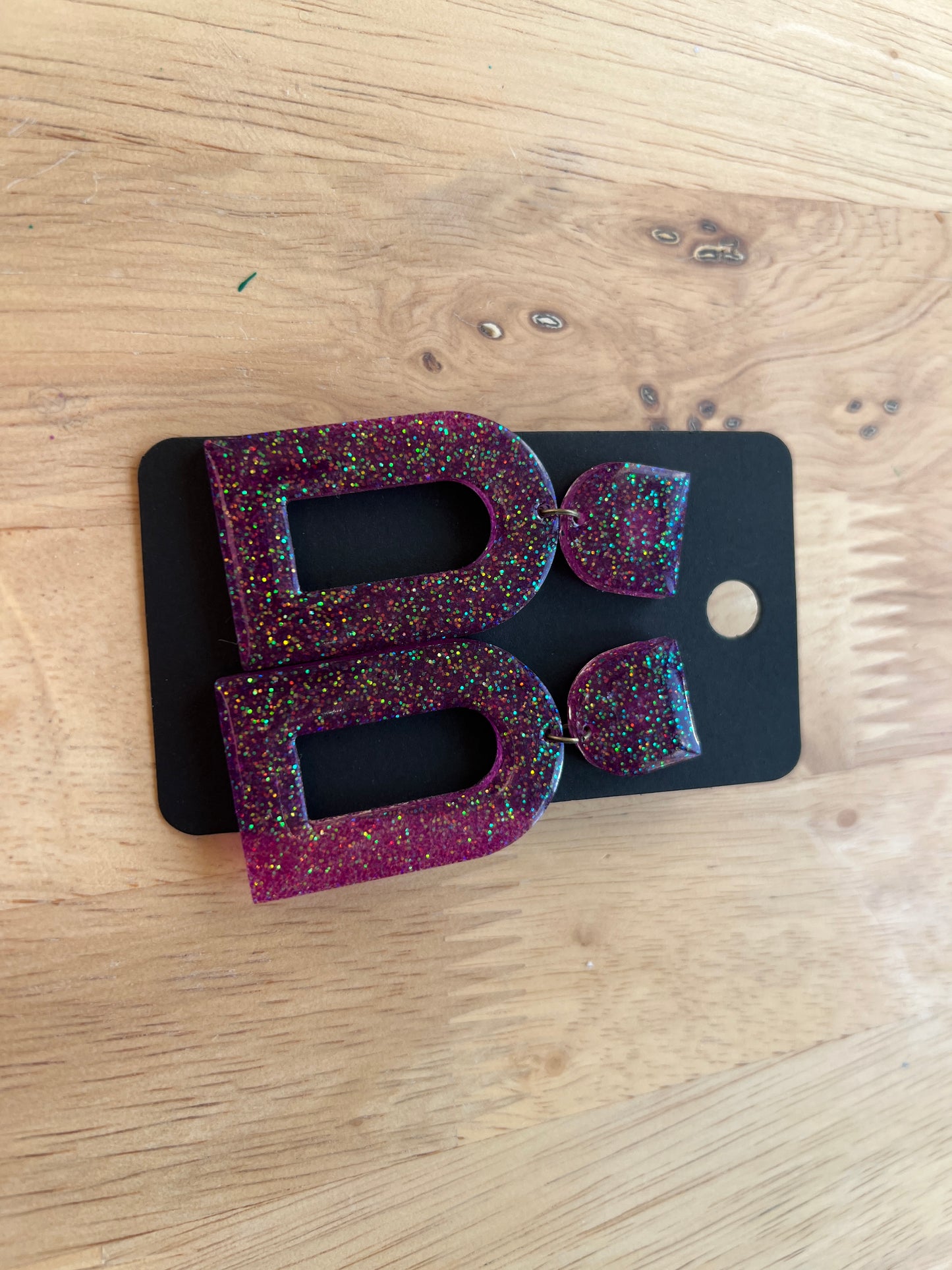 Oorbellen paars-groene glitter - felgekleurde oorbellen SKU 81