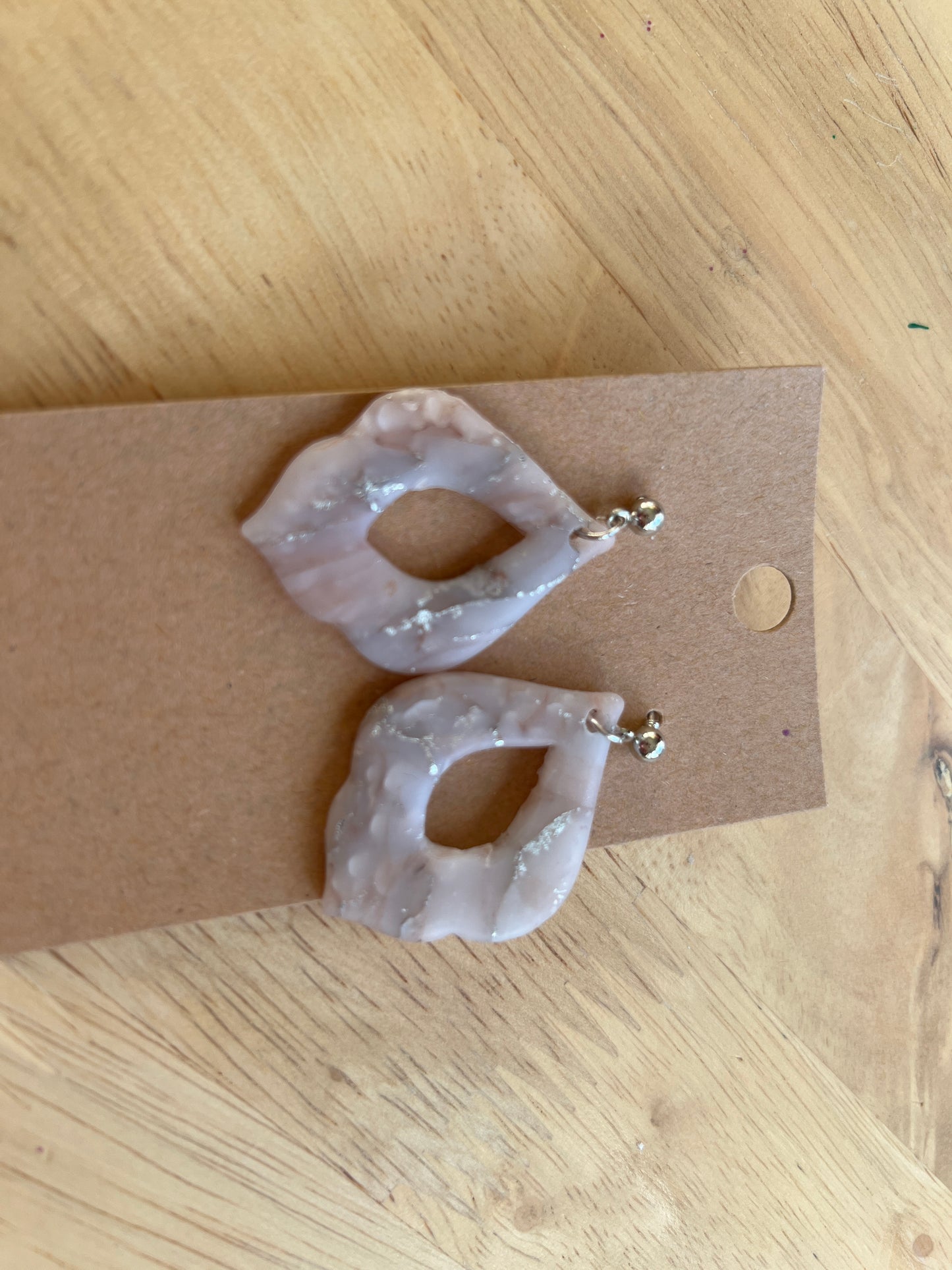 Oorbel Marokkaanse donut marmer polymeerklei SKU 185